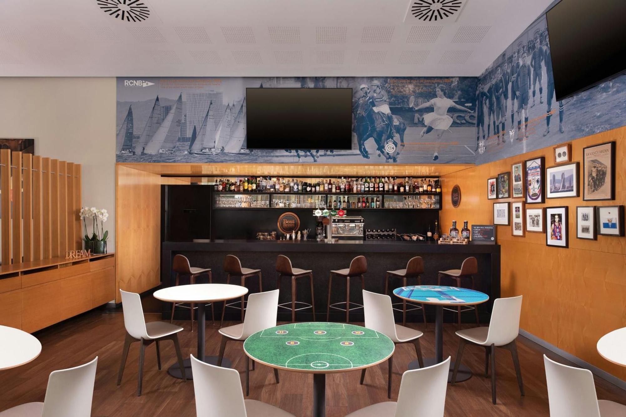 Four Points By Sheraton Barcelona Diagonal Екстериор снимка