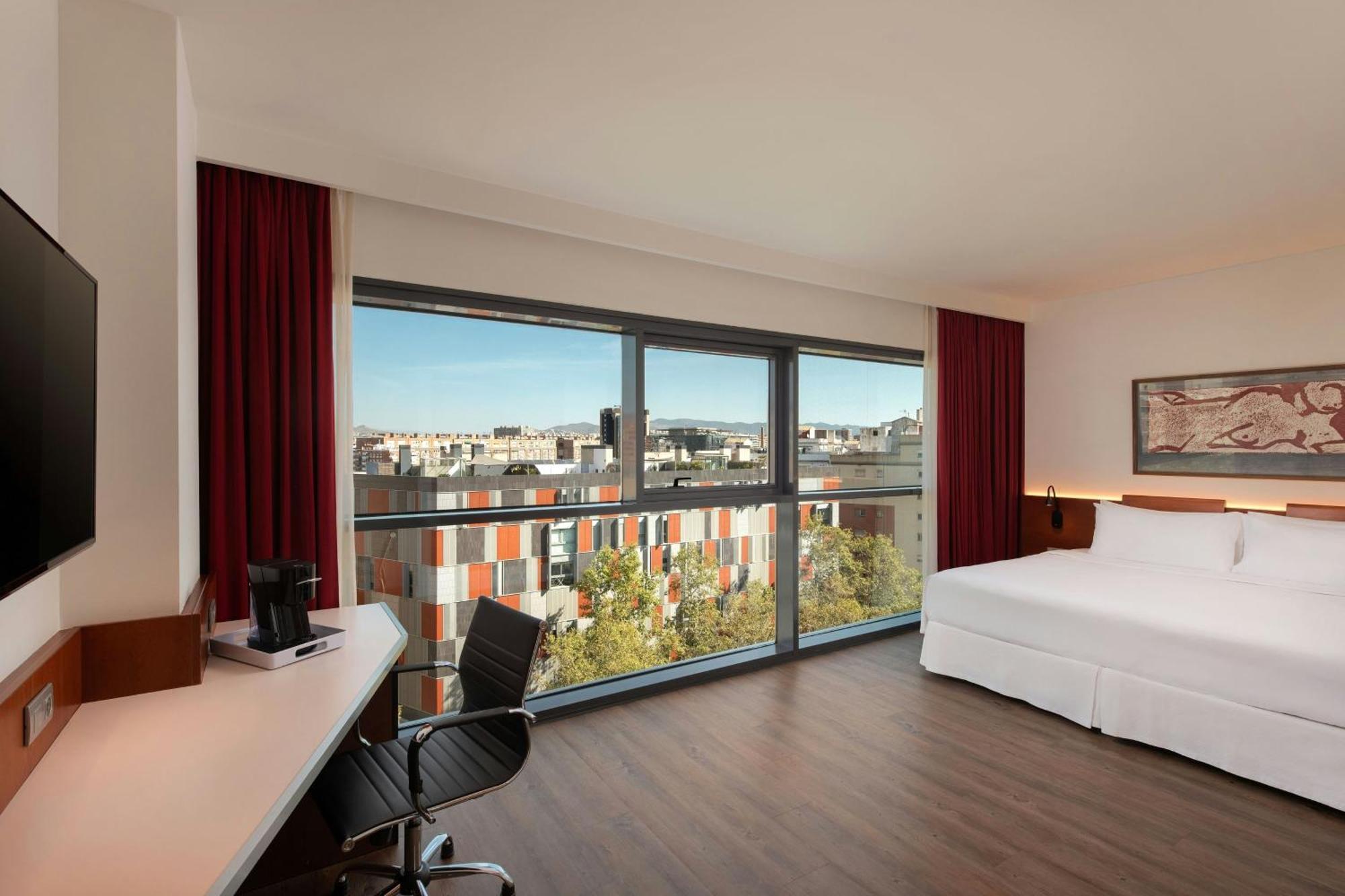 Four Points By Sheraton Barcelona Diagonal Екстериор снимка